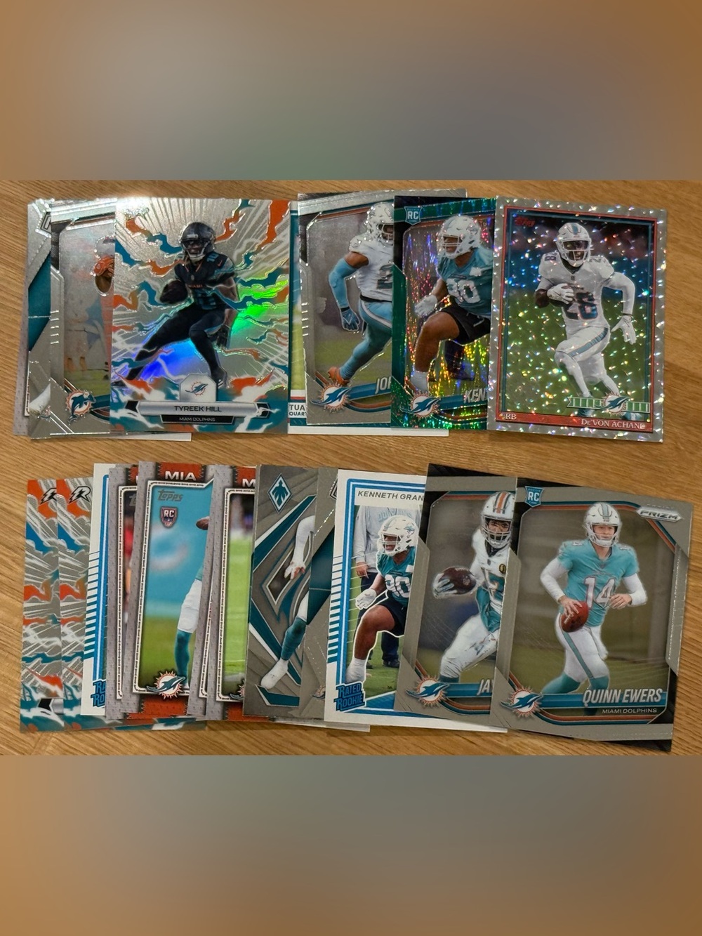 Miami Dolphins Football Team Card Lot - De’von Achane, Quinn Ewers & More